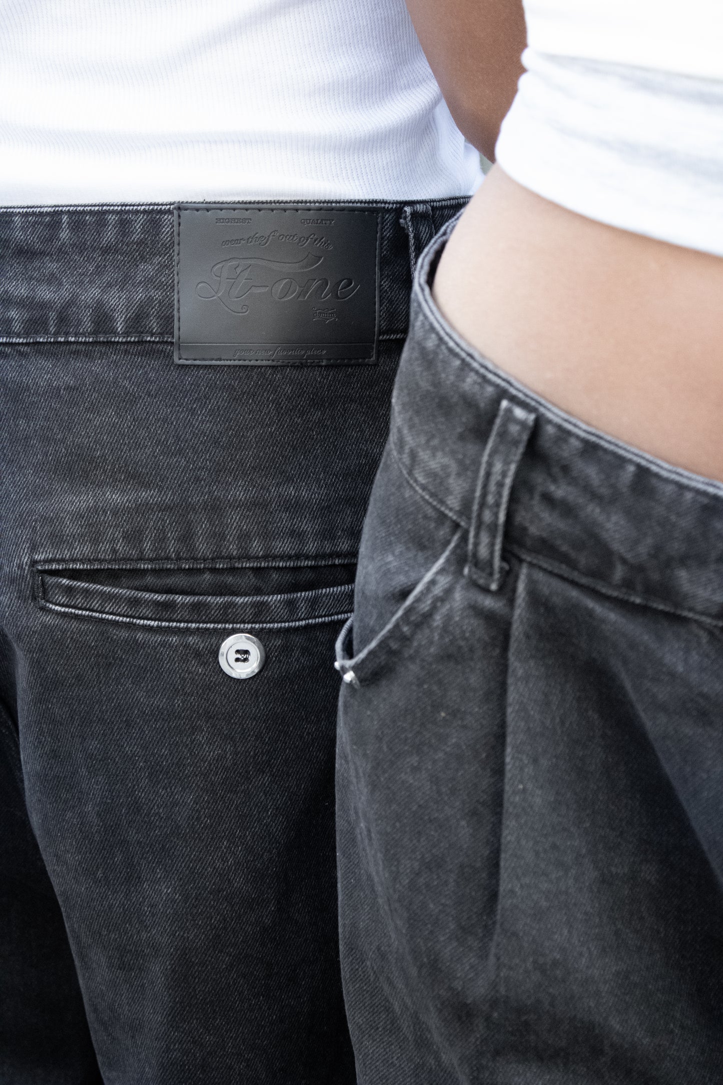 CLASP DENIM PANTS